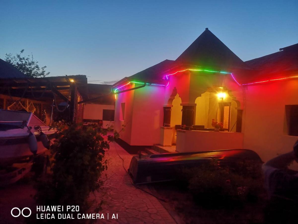 Hotel Casa Carter Sfântu Gheorghe Zewnętrze zdjęcie